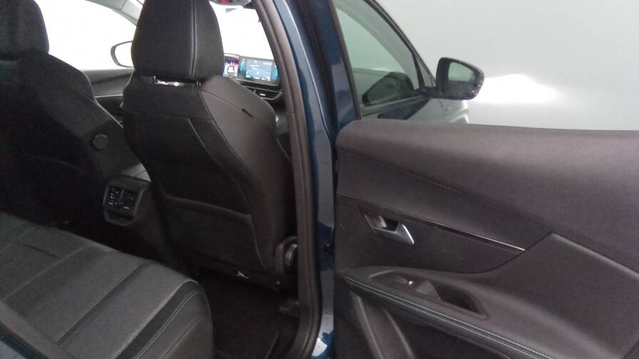 Mandataire Automobile occasion, recherche de Peugeot 3008-hybrid-225-e-eat8-allure - E-Motors