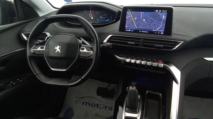 Mandataire Automobile occasion, recherche de Peugeot 3008-hybrid-225-e-eat8-allure - E-Motors