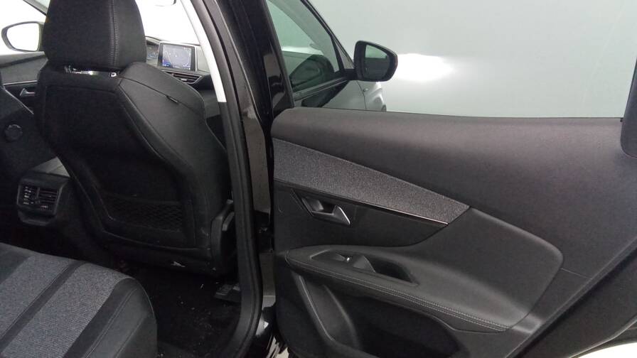 Mandataire Automobile occasion, recherche de Peugeot 3008-hybrid-225-e-eat8-allure - E-Motors