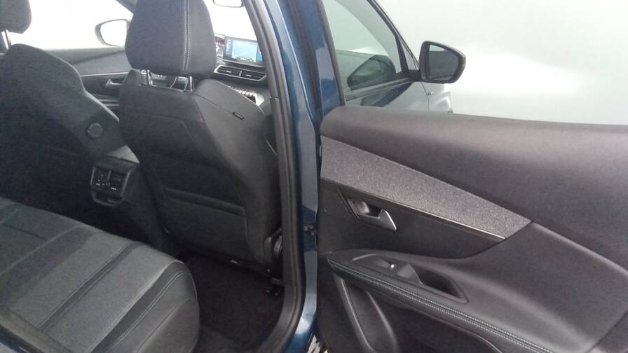 Mandataire Automobile occasion, recherche de Peugeot 3008-hybrid-225-e-eat8-allure-pack - E-Motors