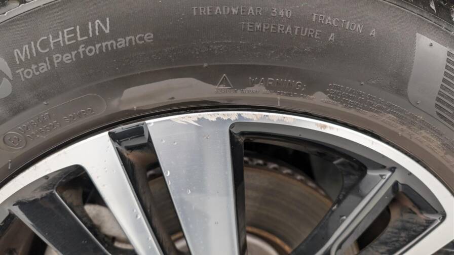 Mandataire Automobile occasion, recherche de Peugeot 3008-hybrid-225-e-eat8-gt - E-Motors