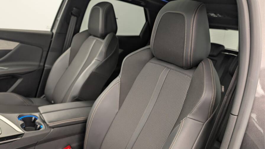 Mandataire Automobile occasion, recherche de Peugeot 3008-hybrid-225-e-eat8-gt - E-Motors