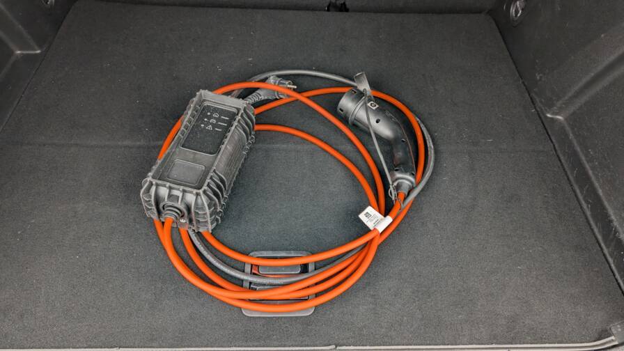 Mandataire Automobile occasion, recherche de Peugeot 3008-hybrid-225-e-eat8-gt - E-Motors