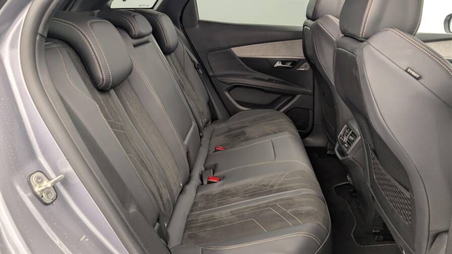 Mandataire Automobile occasion, recherche de Peugeot 3008-hybrid-225-e-eat8-gt-pack - E-Motors