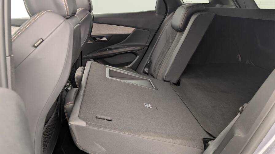 Mandataire Automobile occasion, recherche de Peugeot 3008-hybrid-225-e-eat8-gt-pack - E-Motors