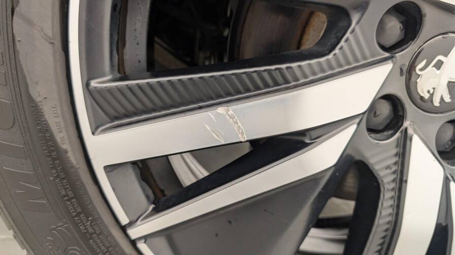 Mandataire Automobile occasion, recherche de Peugeot 3008-hybrid-225-e-eat8-gt-pack - E-Motors