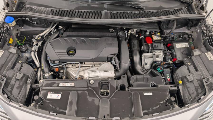 Mandataire Automobile occasion, recherche de Peugeot 3008-hybrid4-300-e-eat8-gt - E-Motors