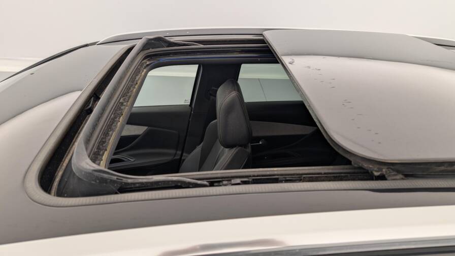 Mandataire Automobile occasion, recherche de Peugeot 3008-hybrid4-300-e-eat8-gt - E-Motors