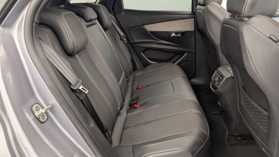 Mandataire Automobile occasion, recherche de Peugeot 3008-hybrid4-300-e-eat8-gt - E-Motors