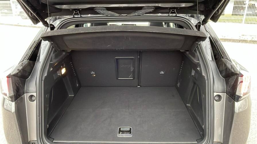 Mandataire Automobile occasion, recherche de Peugeot 3008-hybrid4-300-e-eat8-gt - E-Motors