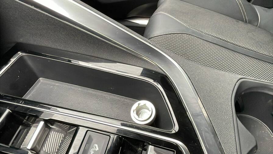 Mandataire Automobile occasion, recherche de Peugeot 3008-hybrid4-300-e-eat8-gt - E-Motors