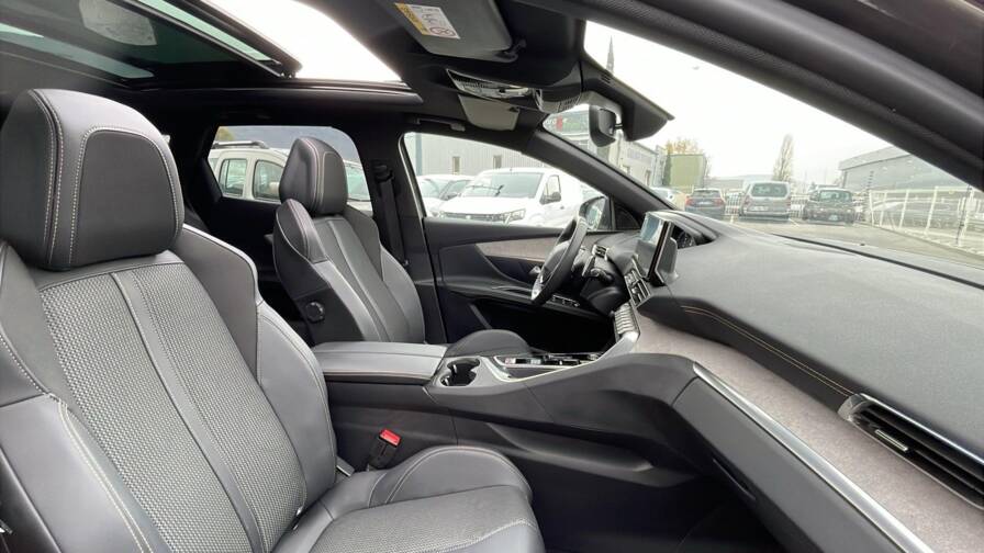 Mandataire Automobile occasion, recherche de Peugeot 3008-hybrid4-300-e-eat8-gt - E-Motors