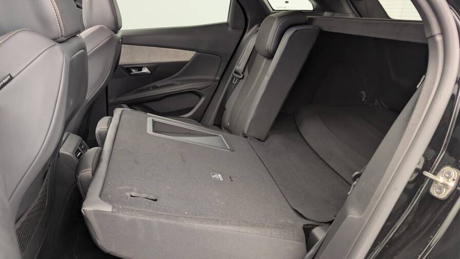 Mandataire Automobile occasion, recherche de Peugeot 3008-hybrid4-300-e-eat8-gt - E-Motors