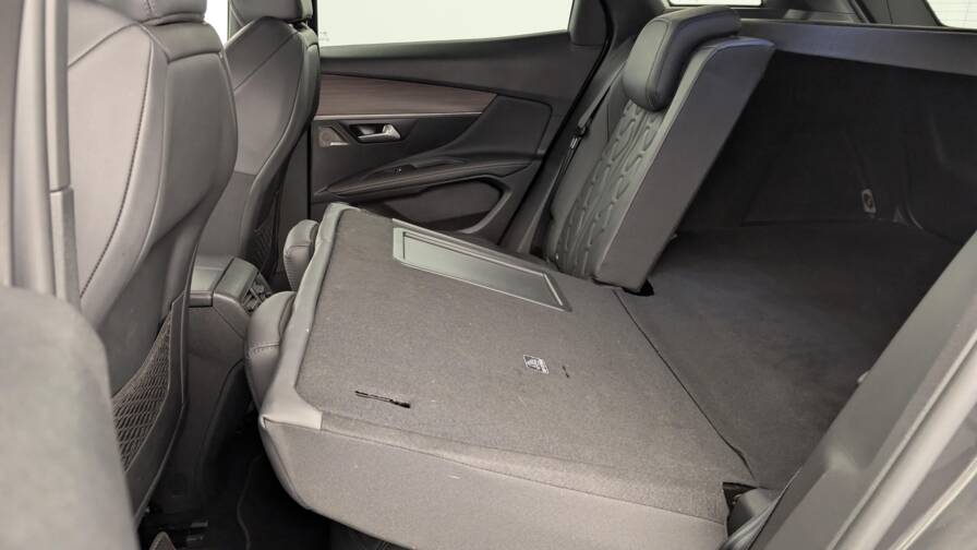 Mandataire Automobile occasion, recherche de Peugeot 3008-hybrid4-300-e-eat8-gt-pack - E-Motors