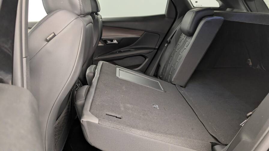 Mandataire Automobile occasion, recherche de Peugeot 3008-hybrid4-300-e-eat8-gt-pack - E-Motors