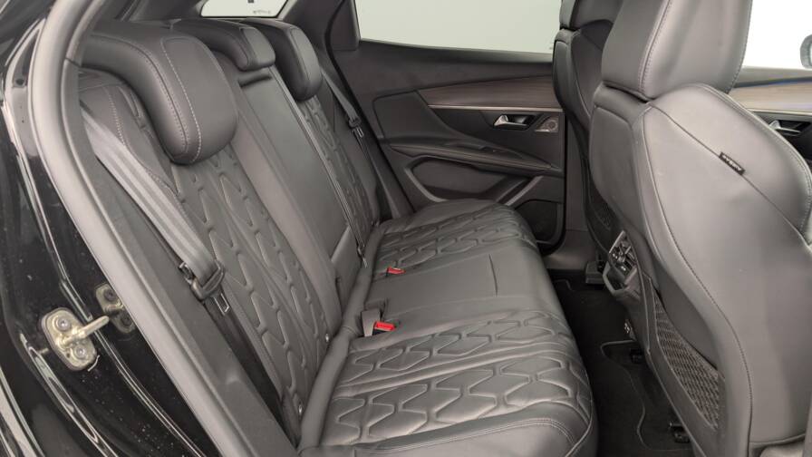 Mandataire Automobile occasion, recherche de Peugeot 3008-hybrid4-300-e-eat8-gt-pack - E-Motors