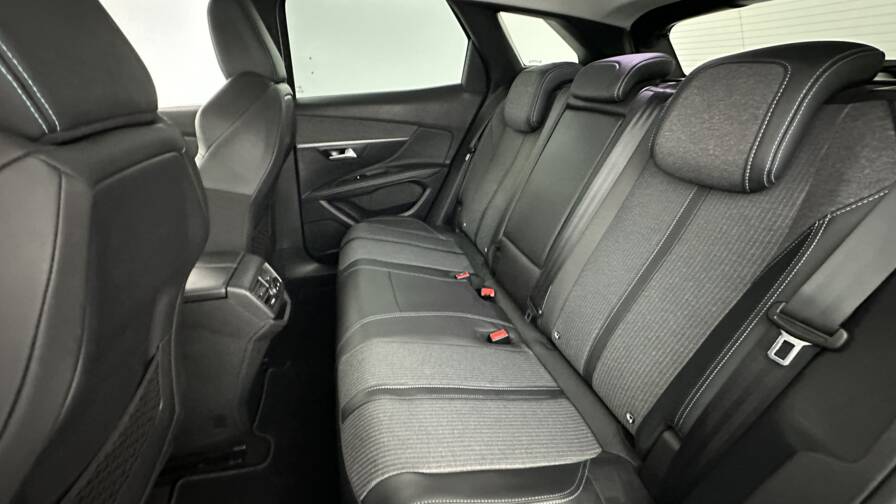 Mandataire Automobile occasion, recherche de Peugeot 3008-ii-1-6-hybrid-225ch-allure-pack-e-eat8 - E-Motors