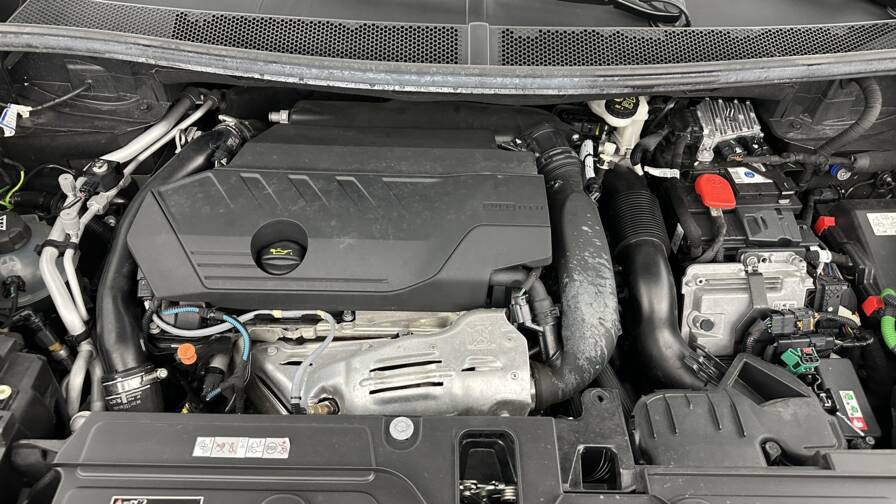 Mandataire Automobile occasion, recherche de Peugeot 3008-ii-1-6-hybrid-225ch-allure-pack-e-eat8 - E-Motors