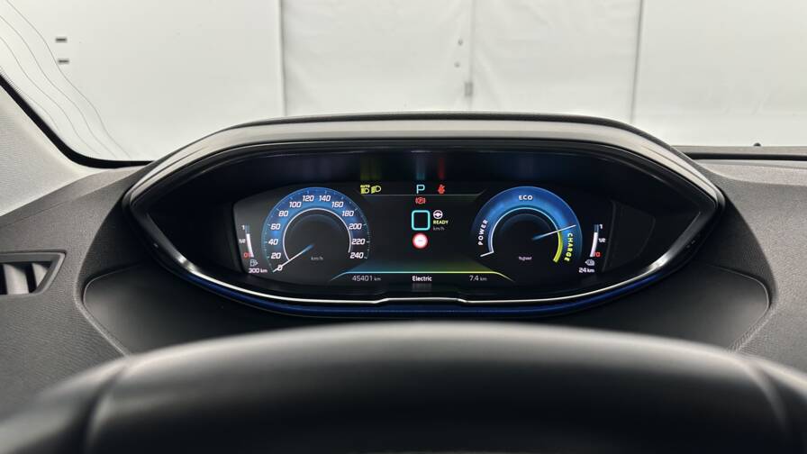 Mandataire Automobile occasion, recherche de Peugeot 3008-ii-1-6-hybrid-225ch-allure-pack-e-eat8 - E-Motors