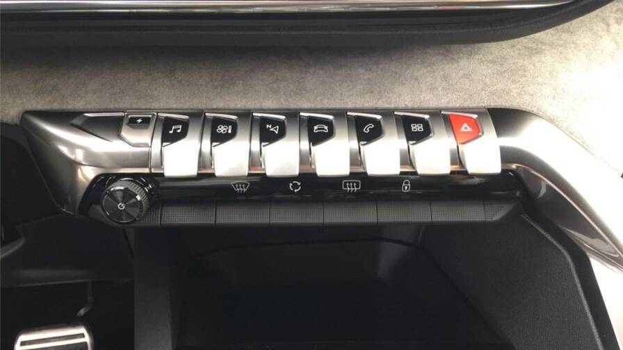 Mandataire Automobile occasion, recherche de Peugeot 3008-ii-hybrid4-300-e-eat8-gt - E-Motors