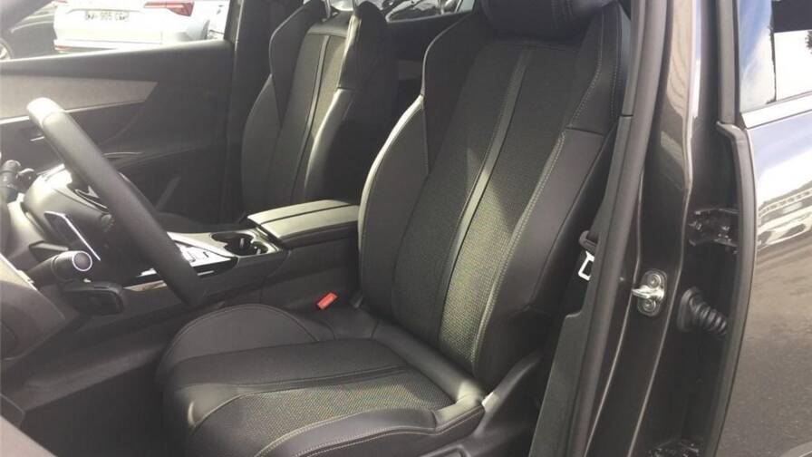 Mandataire Automobile occasion, recherche de Peugeot 3008-ii-hybrid4-300-e-eat8-gt - E-Motors