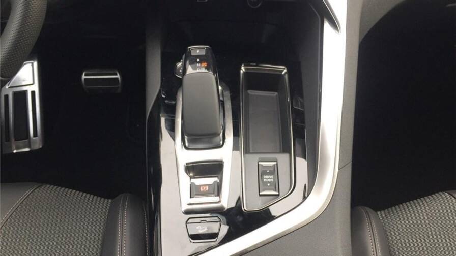 Mandataire Automobile occasion, recherche de Peugeot 3008-ii-hybrid4-300-e-eat8-gt - E-Motors