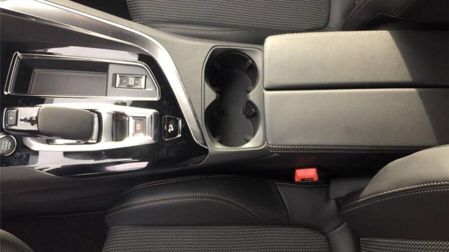 Mandataire Automobile occasion, recherche de Peugeot 3008-ii-hybrid4-300-e-eat8-gt - E-Motors