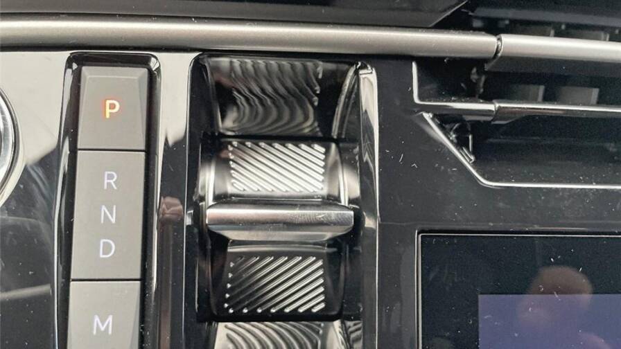 Mandataire Automobile occasion, recherche de Peugeot 3008-iii-hybrid-136-e-dcs6-allure - E-Motors