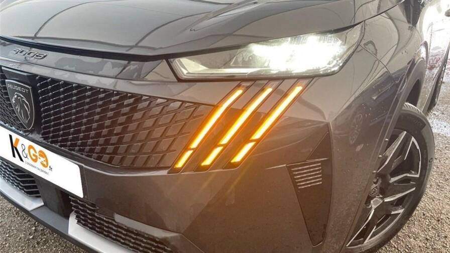 Mandataire Automobile occasion, recherche de Peugeot 3008-iii-hybrid-136-e-dcs6-allure - E-Motors