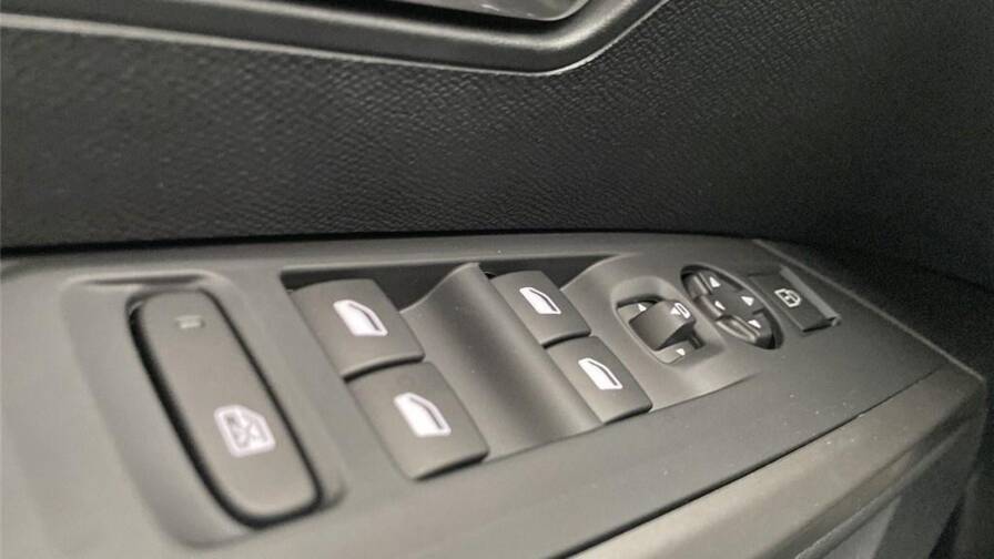 Mandataire Automobile occasion, recherche de Peugeot 3008-iii-hybrid-136-e-dcs6-allure - E-Motors