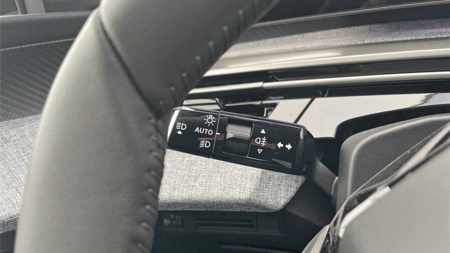 Mandataire Automobile occasion, recherche de Peugeot 3008-iii-hybrid-136-e-dcs6-allure - E-Motors