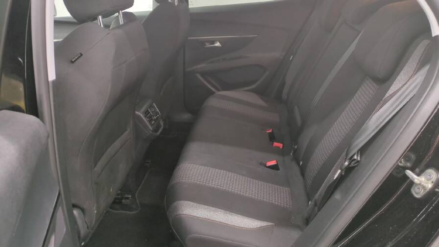 Mandataire Automobile occasion, recherche de Peugeot 3008-bluehdi-130-eat8-active-plus-pack-parking - E-Motors