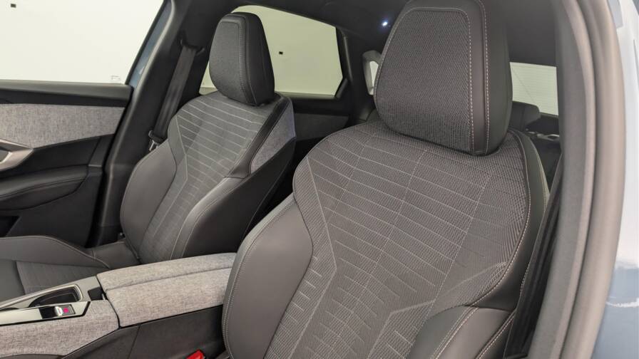 Mandataire Automobile occasion, recherche de Peugeot 3008-nouveau-hybrid-136-e-dcs6-allure - E-Motors