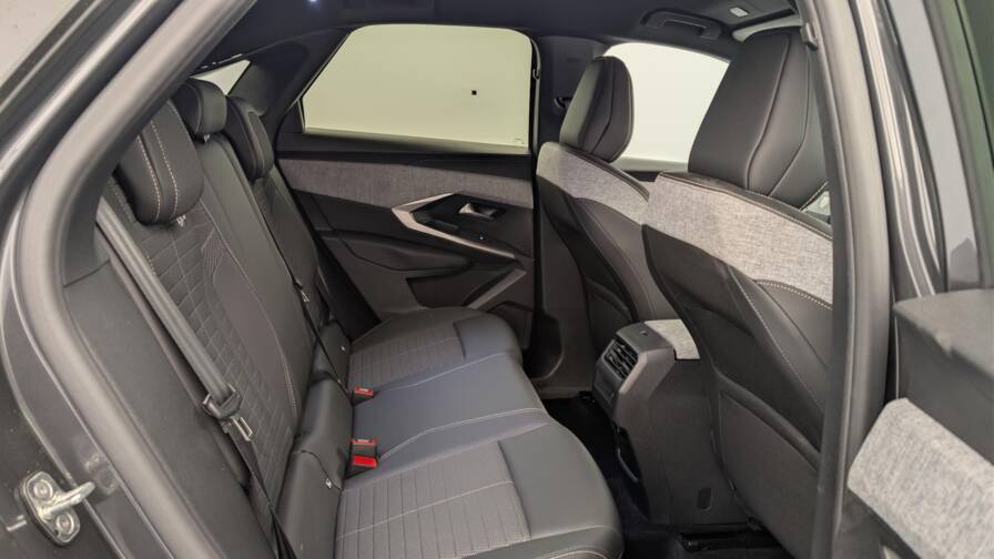 Mandataire Automobile occasion, recherche de Peugeot 3008-nouveau-hybrid-136-e-dcs6-allure - E-Motors