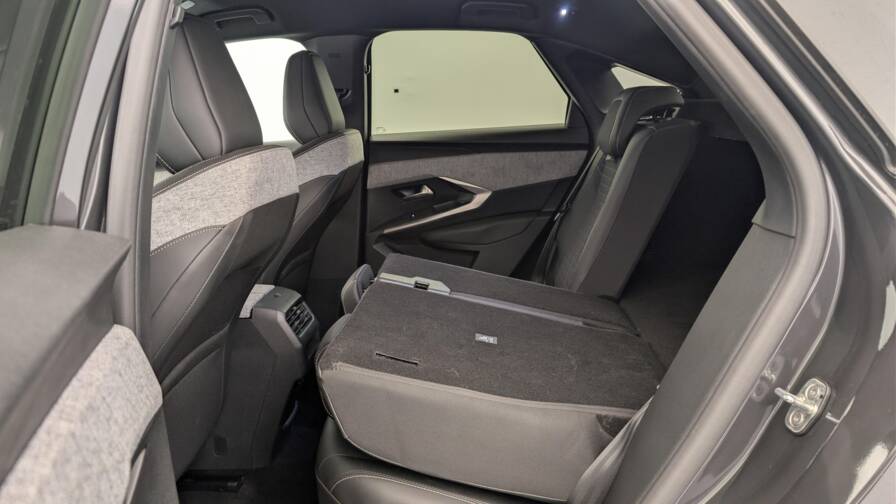 Mandataire Automobile occasion, recherche de Peugeot 3008-nouveau-hybrid-136-e-dcs6-allure - E-Motors