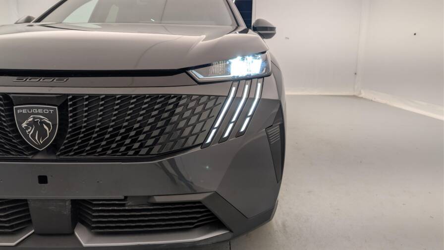Mandataire Automobile occasion, recherche de Peugeot 3008-nouveau-hybrid-136-e-dcs6-allure - E-Motors