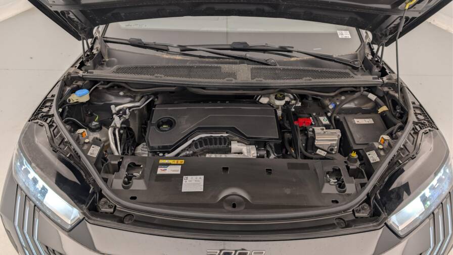 Mandataire Automobile occasion, recherche de Peugeot 3008-nouveau-hybrid-136-e-dcs6-allure - E-Motors