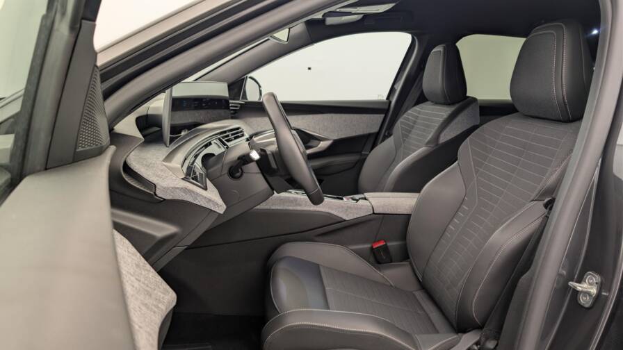 Mandataire Automobile occasion, recherche de Peugeot 3008-nouveau-hybrid-136-e-dcs6-allure - E-Motors