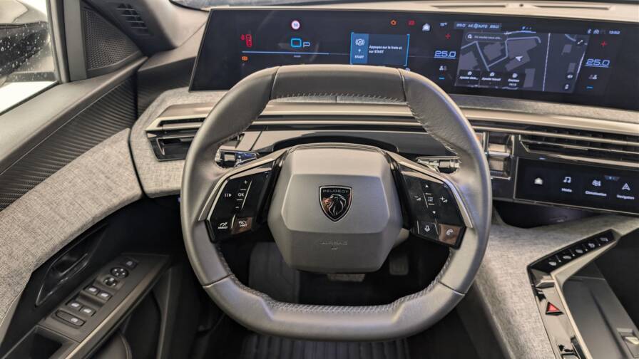 Mandataire Automobile occasion, recherche de Peugeot 3008-nouveau-hybrid-136-e-dcs6-allure - E-Motors