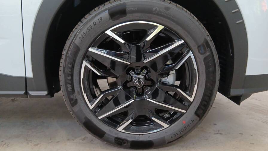 Mandataire Automobile occasion, recherche de Peugeot 3008-nouveau-hybrid-145-e-dcs6-gt - E-Motors