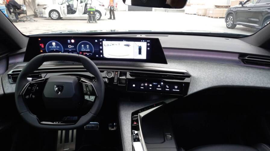 Mandataire Automobile occasion, recherche de Peugeot 3008-nouveau-hybrid-145-e-dcs6-gt - E-Motors