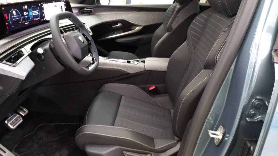 Mandataire Automobile occasion, recherche de Peugeot 3008-nouveau-hybrid-145-e-dcs6-gt - E-Motors