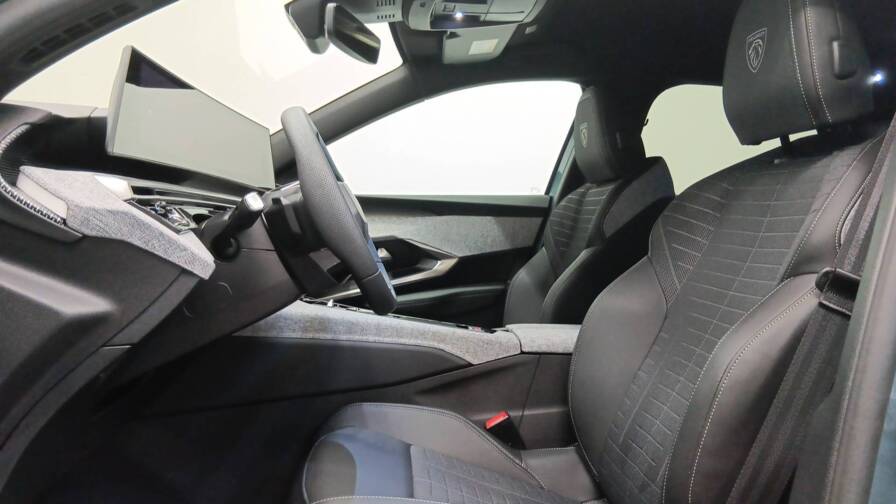 Mandataire Automobile occasion, recherche de Peugeot 3008-nouveau-hybrid-145-e-dcs6-gt - E-Motors