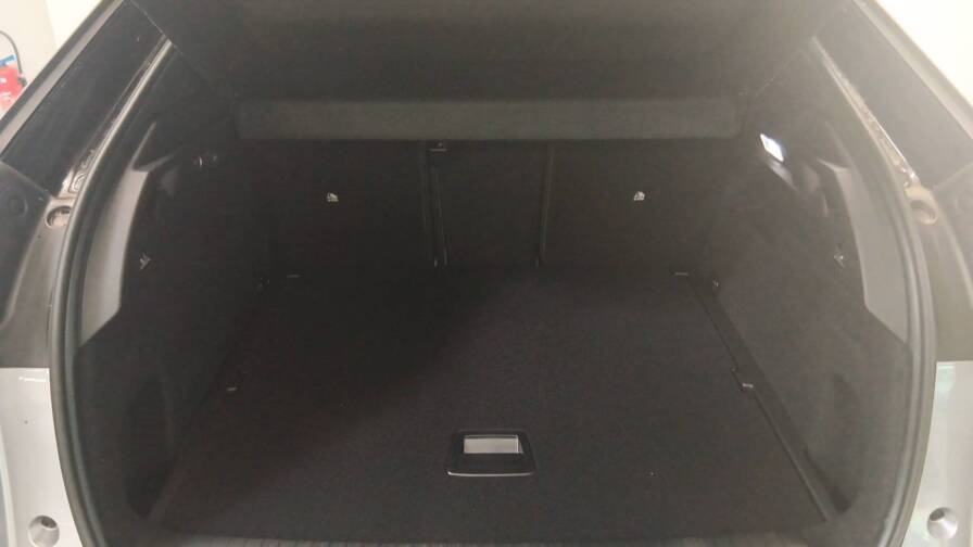 Mandataire Automobile occasion, recherche de Peugeot 3008-nouveau-hybrid-145-e-dcs6-gt - E-Motors