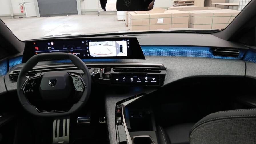 Mandataire Automobile occasion, recherche de Peugeot 3008-nouveau-hybrid-145-e-dcs6-gt - E-Motors