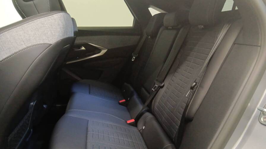 Mandataire Automobile occasion, recherche de Peugeot 3008-nouveau-hybrid-145-e-dcs6-gt - E-Motors