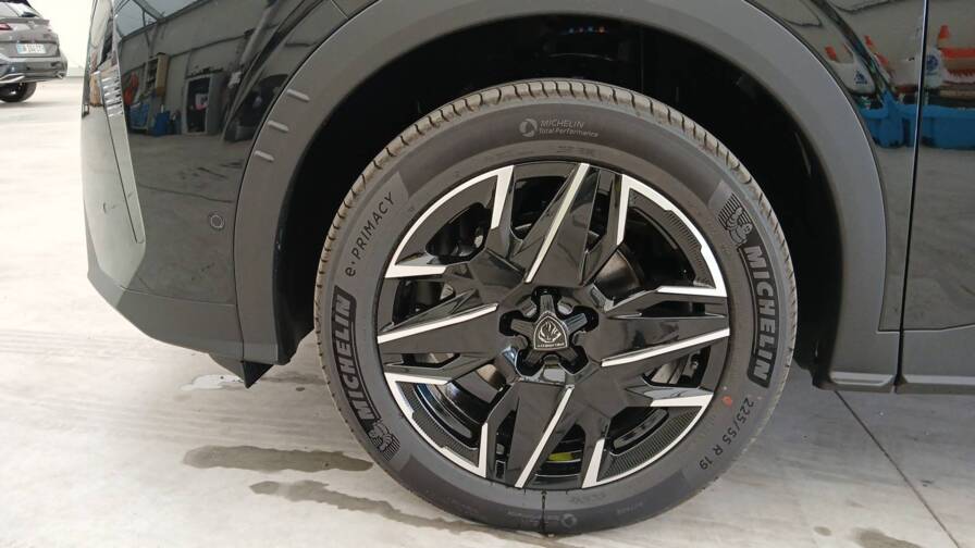 Mandataire Automobile occasion, recherche de Peugeot 3008-nouveau-hybrid-145-e-dcs6-gt - E-Motors