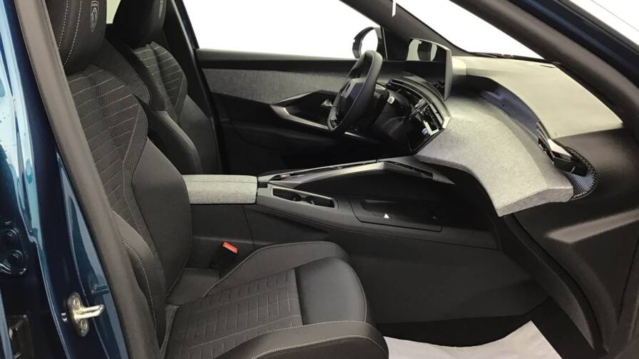 Mandataire Automobile occasion, recherche de Peugeot 3008-gt-hybrid-145-e-dcs6 - E-Motors