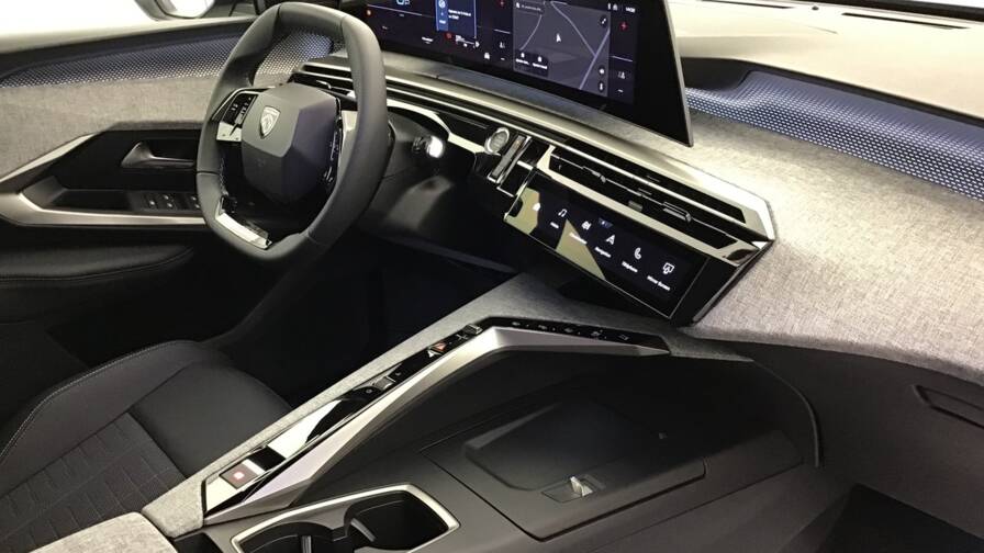 Mandataire Automobile occasion, recherche de Peugeot 3008-gt-hybrid-145-e-dcs6 - E-Motors