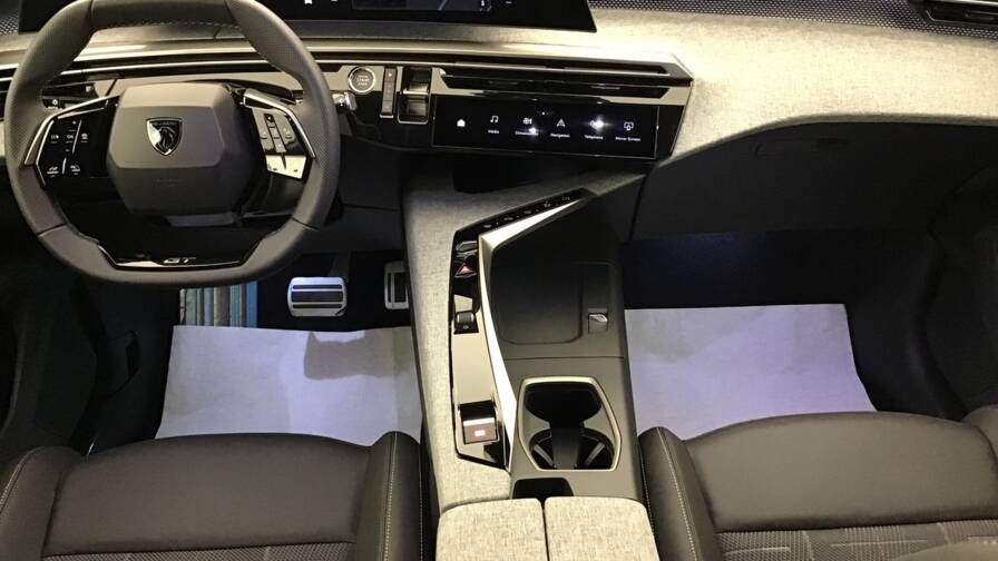 Mandataire Automobile occasion, recherche de Peugeot 3008-gt-hybrid-145-e-dcs6 - E-Motors